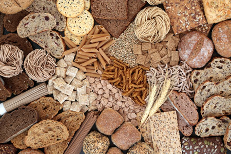 Aliments riches en fibres : liste, satiété, transit et conseils digestifs